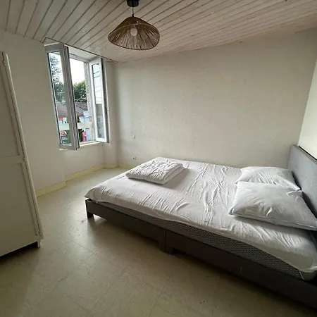 Idéal famille - Proche sites touristiques Apartamento Moncoutant