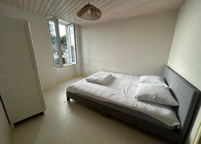 Ideal Famille - Proche Sites Touristiques アパート モンクタン